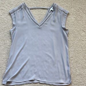 DR2 women’s Gray Sleeveless Blouse with trim detailing size S